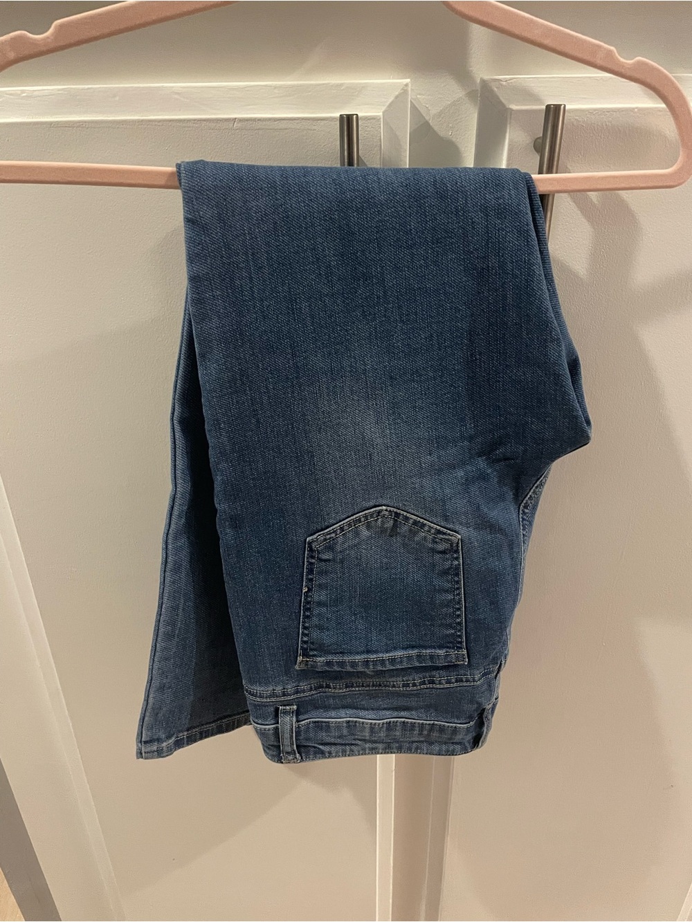 D. Jeans, Women’s Jeans, size 6